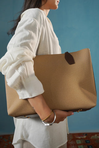 THE ERRAND TOTE